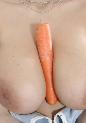 Katrin with a Carrot